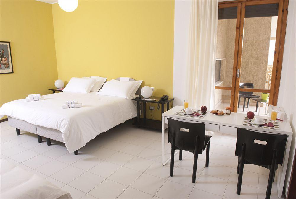Hotel Zenit Salento Lecce Exterior foto